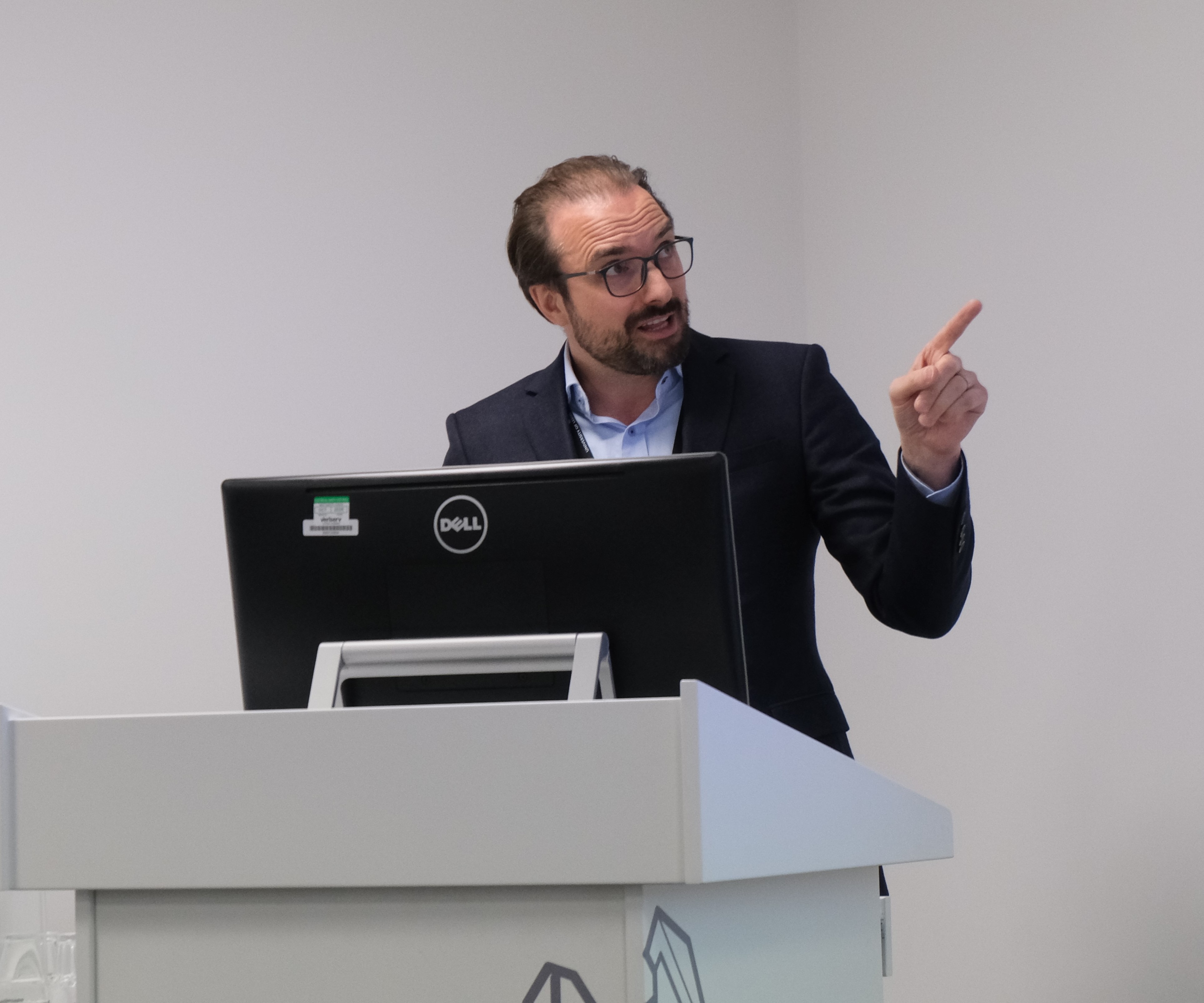 Johannes Breckenfelder presenting at the IBI Workshop.